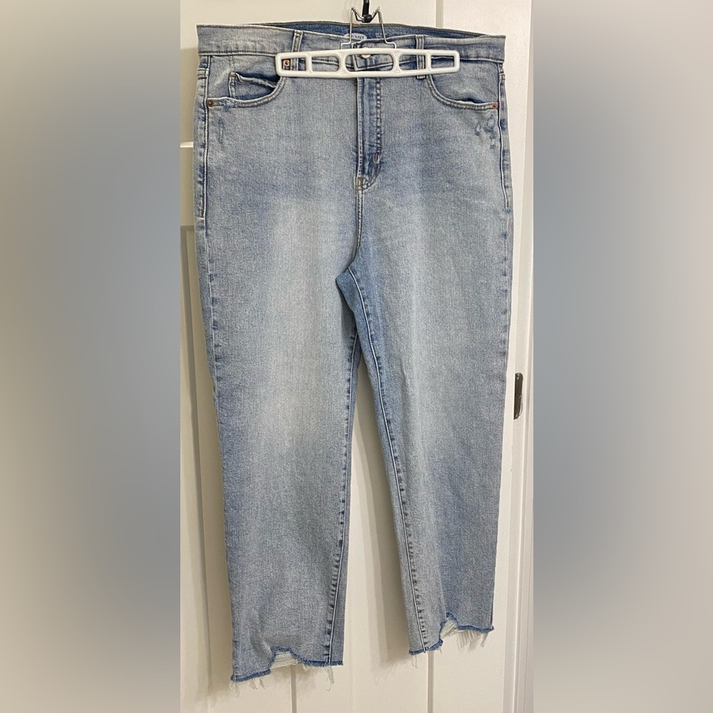 LIKE NEW! Old Navy The Sky-Hi Straight Extra High Rise